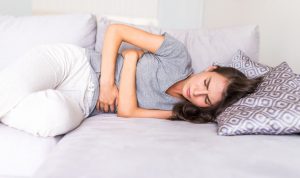 Tidur dengan Posisi yang Tepat, Solusi Sederhana Cegah Asam Lambung Naik di Malam Hari