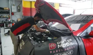 Mau Tune Up Mobil di Dokter Mobil Aja, Servis Lebih Tenang dan Terarah
