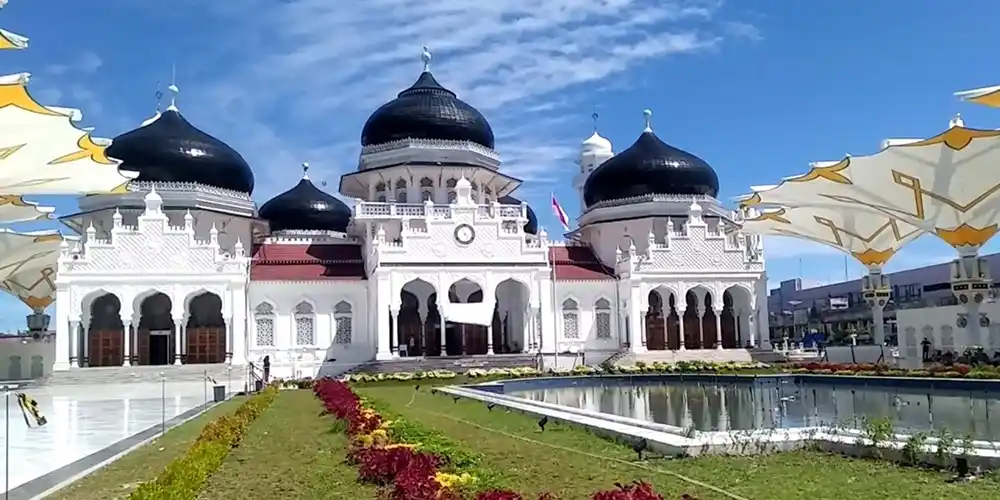 Wisata Religi Aceh, Menyusuri Jejak Iman dan Sejarah di Tanah Serambi Makkah