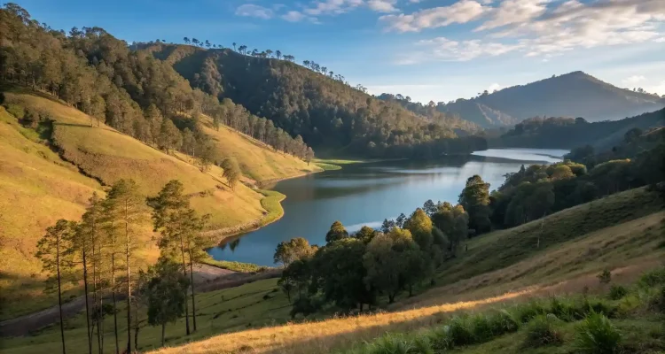 Ranukumbolo, Keindahan Danau yang Memikat Hati Pendaki di Jalur Semeru