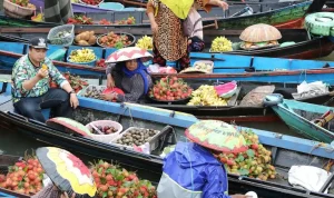 Pasar Terapung Muara Kuin, Denyut Perdagangan Sungai yang Ikonik di Banjarmasin